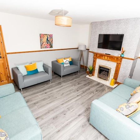 Greenbourne - 4 Bedrooms Sleeps 8 Free Parking Гейтсхед Екстериор снимка